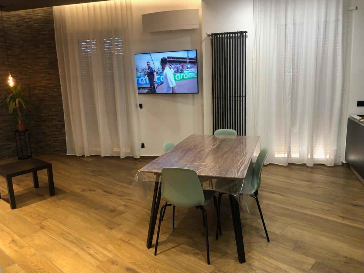 Borgiarooms Luxury Apartment ミラッツォ エクステリア 写真